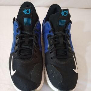 Men's KD Trey 5 VII Basketball Sneakers from Finish Line